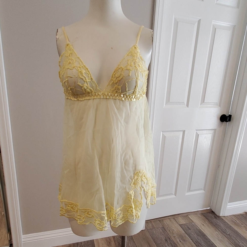 Lingerie size S